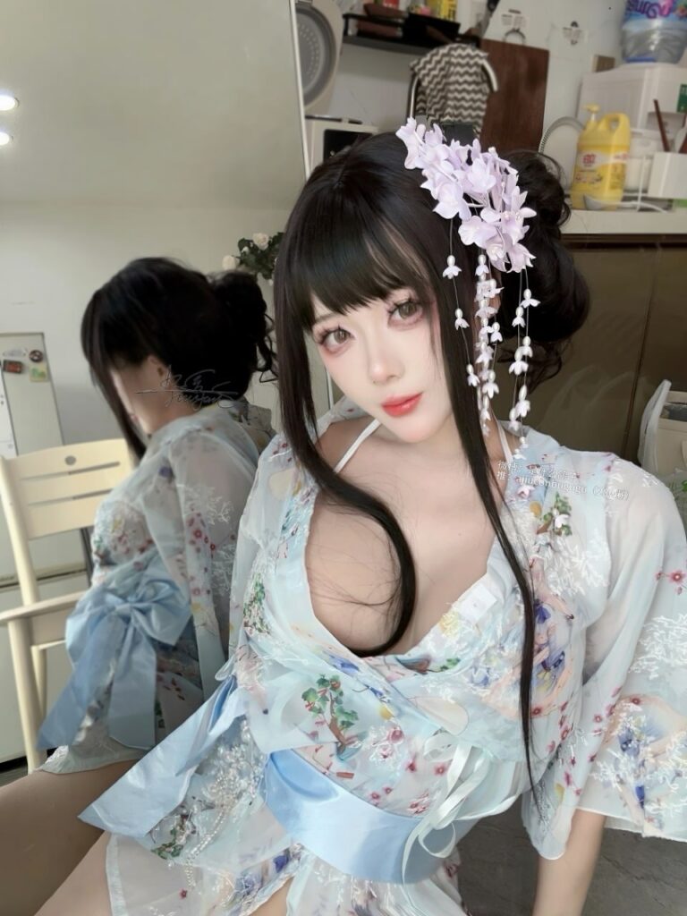 37万粉丝抖音网红coser是什么鸽子替身九言粉丝定制福利视频流出