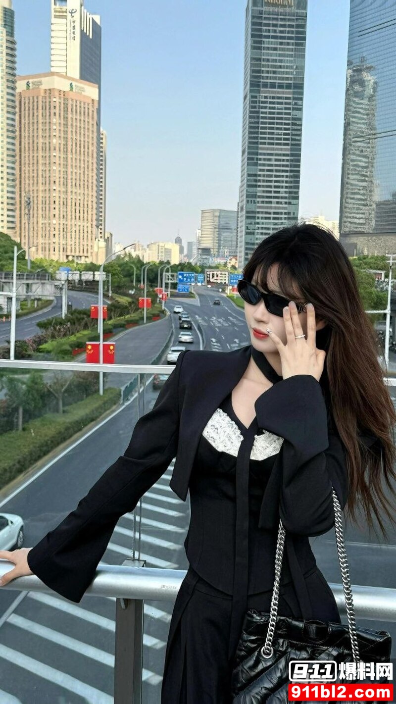 张婧娅开房约炮1 张婧娅开房约炮1