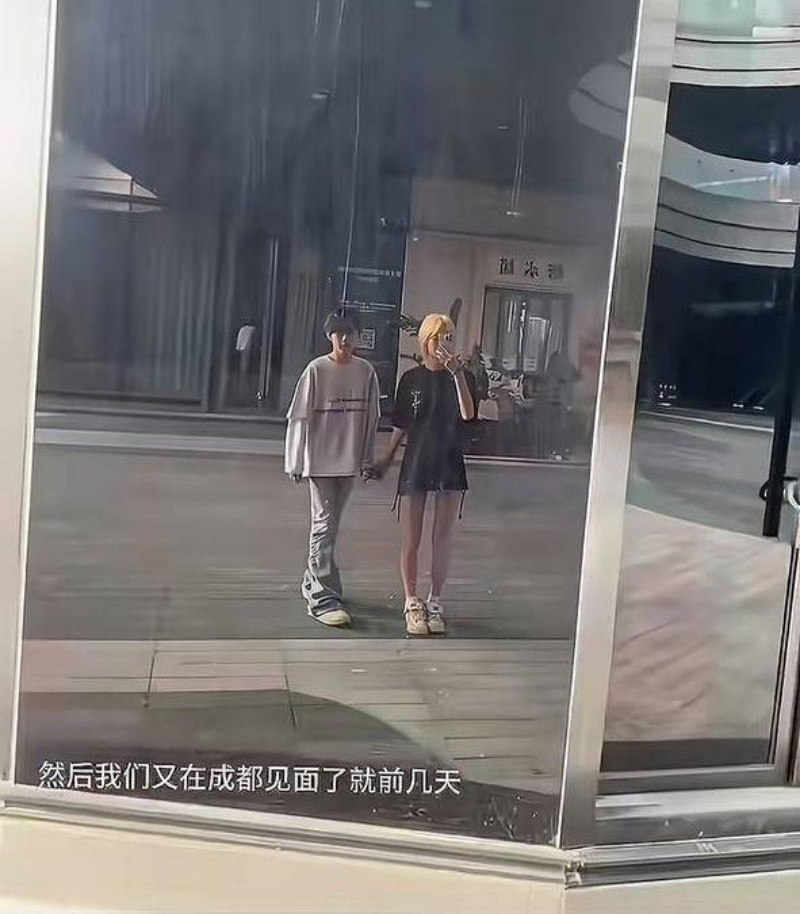 350粉丝抖音纯情网红少涵自曝男友伍六七出轨睡粉