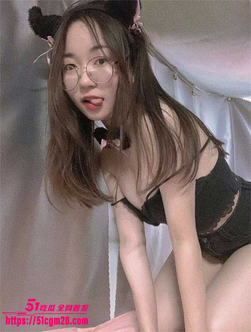 清纯学生妹酒店约炮视频 3 清纯学生妹酒店约炮视频 3