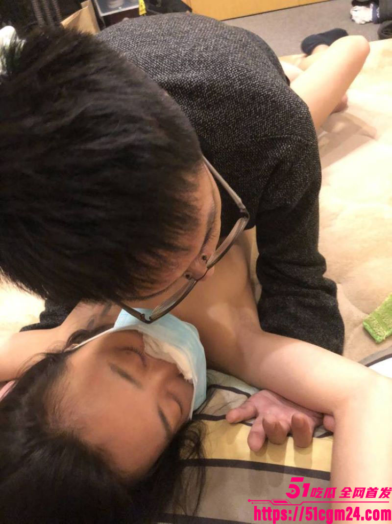 在德博士钟义迷奸女友7次 8 在德博士钟义迷奸女友7次 8