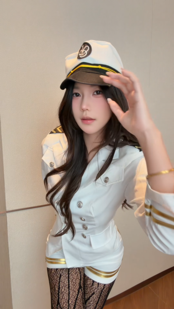 270万粉丝抖音纯欲魅魔鱼神最新定制犯错日本女仆21分钟完整版