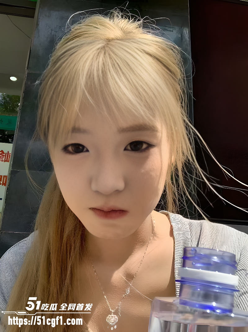 睡衣炮架子足交视频02 睡衣炮架子足交视频02
