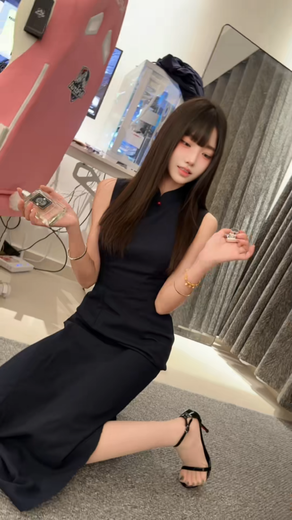 66万粉丝抖音网红娇七美腿御姐定制福利视频流出