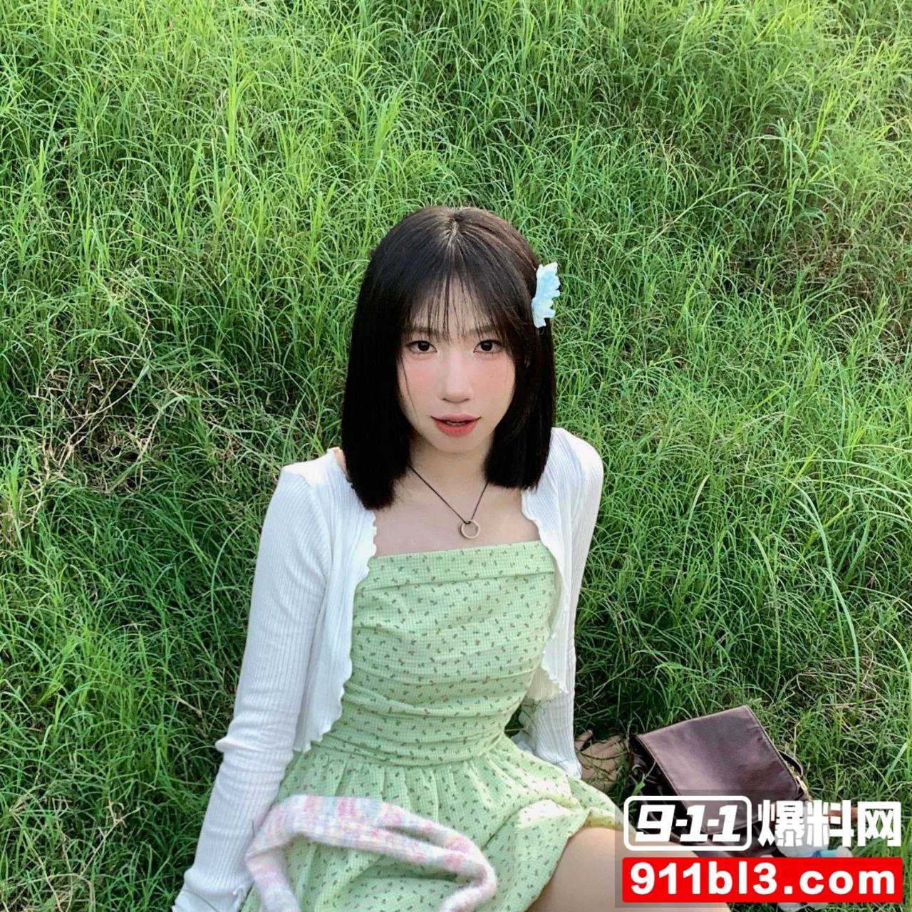 大二女生2 大二女生2
