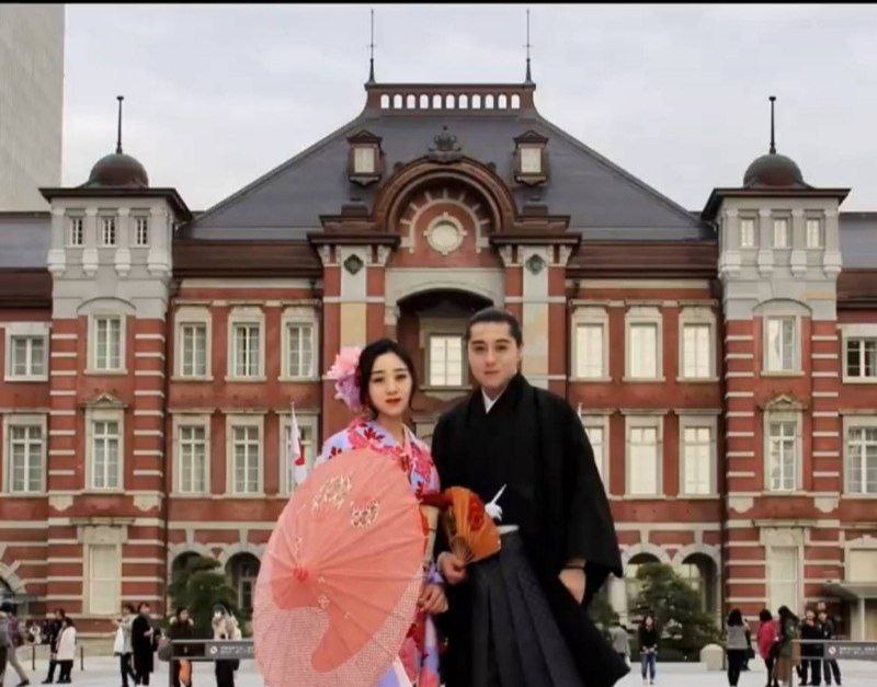 民族流行乐歌手乌兰图雅出轨家暴男包养贝斯手郝梓杰