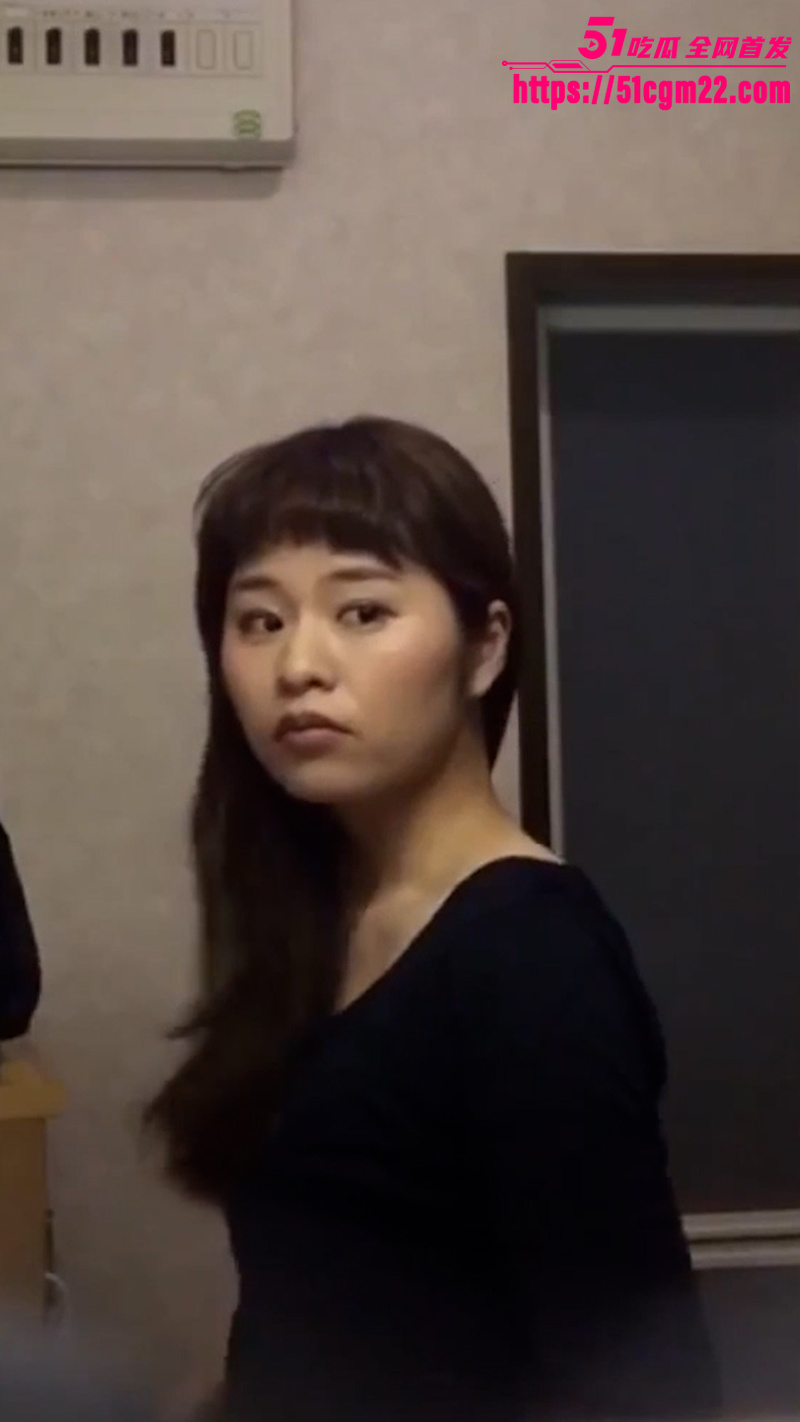 独家偷拍 邻家火辣美女 私密脱衣过程 1 独家偷拍 邻家火辣美女 私密脱衣过程 1