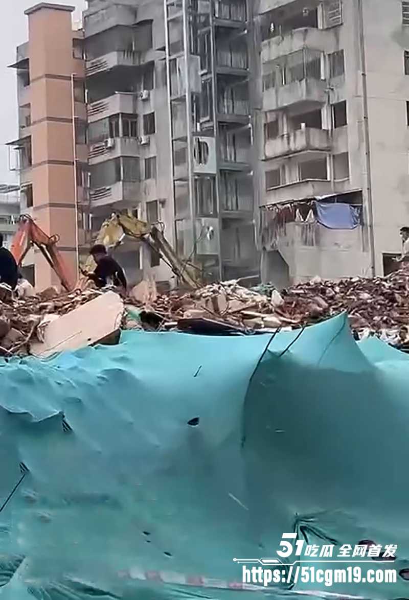 广州乌云区三元里村暴力强拆事件流出10拷贝 广州乌云区三元里村暴力强拆事件流出10拷贝