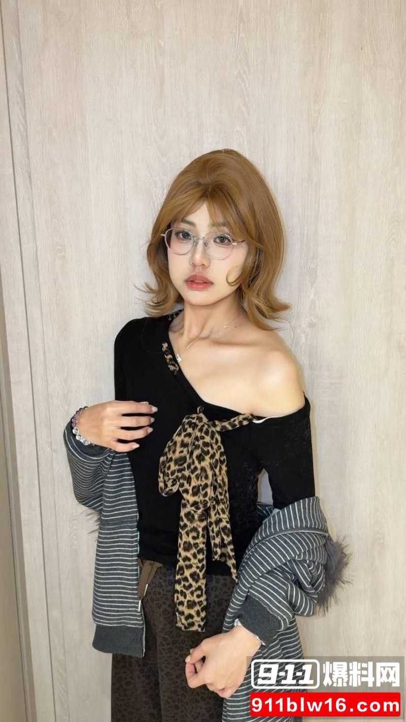 上海超嫩眼镜妹和男友恋爱五年 24 上海超嫩眼镜妹和男友恋爱五年 24