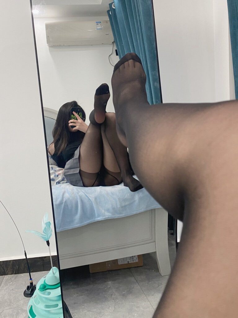 厚黑美学来袭推特微博福利姬桥与乔与峤超性感厚黑丝袜福利视频