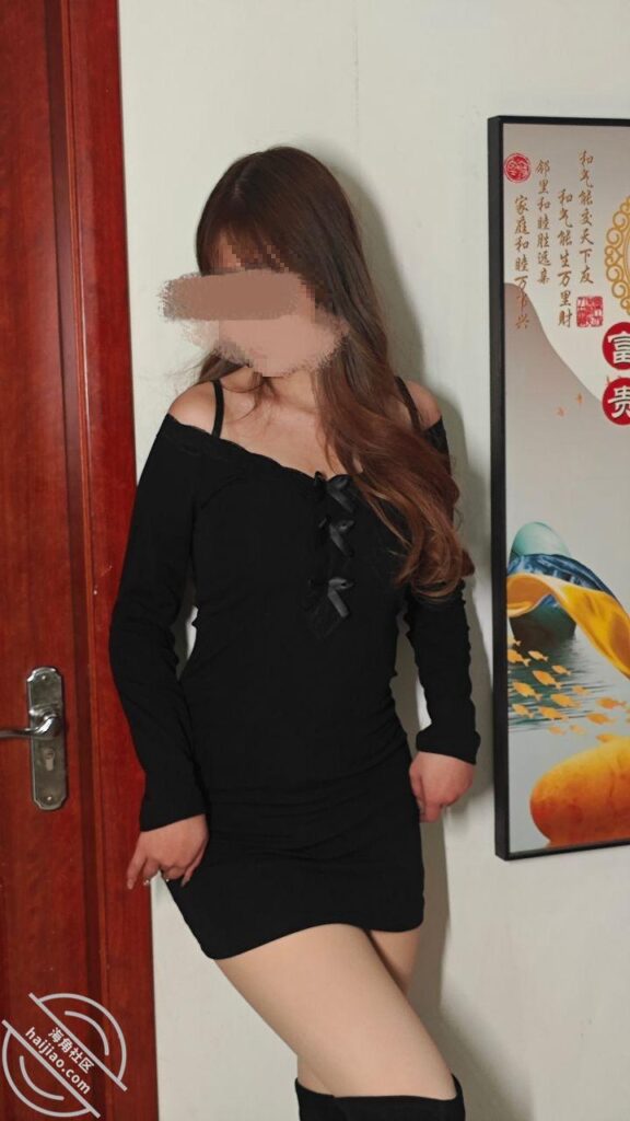 [长篇连载:侄女小玲]有时候我会幻想和小玲一起做-来自海角社区的真实故事经历