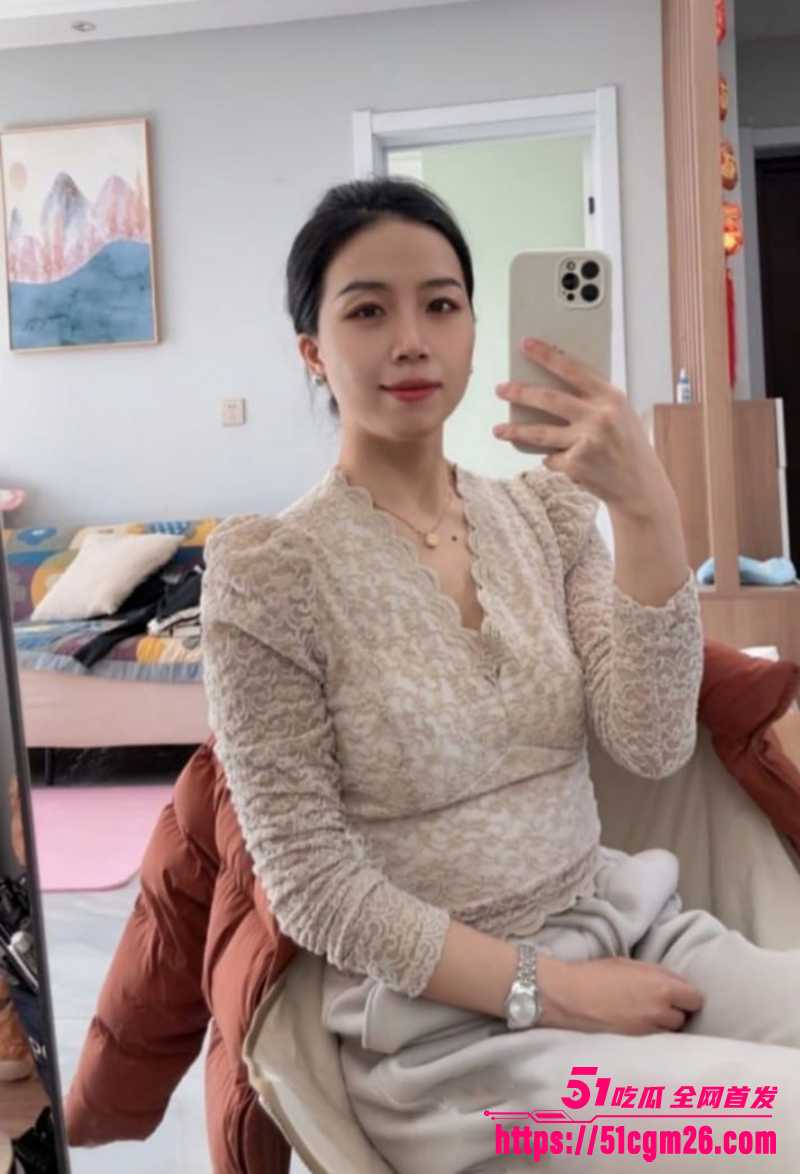 广东骚货少妇李春雨约炮视频流出 1 拷贝 广东骚货少妇李春雨约炮视频流出 1 拷贝
