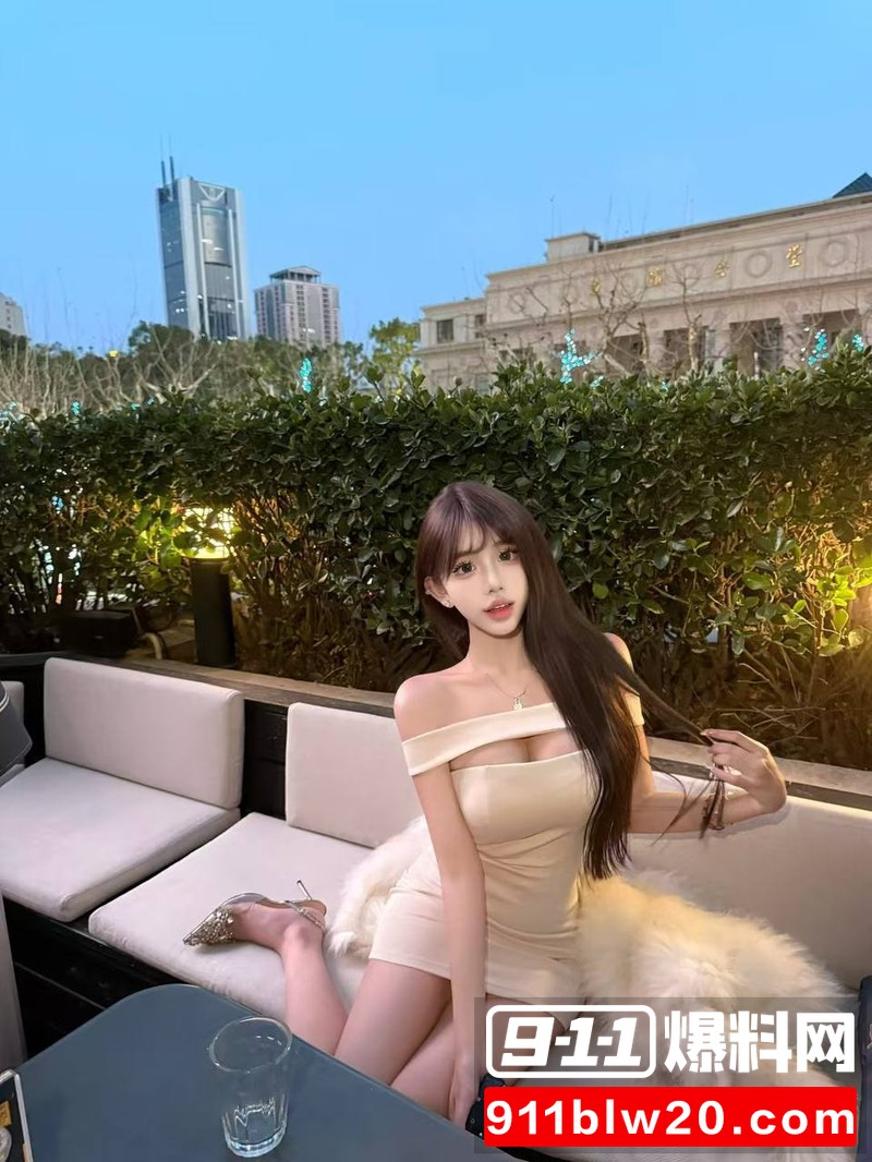郑州福利姬 眠眠羊杨琳 酒店与金主做爱视频流出 顶美全球可飞 金主无套爆操尺度惊人