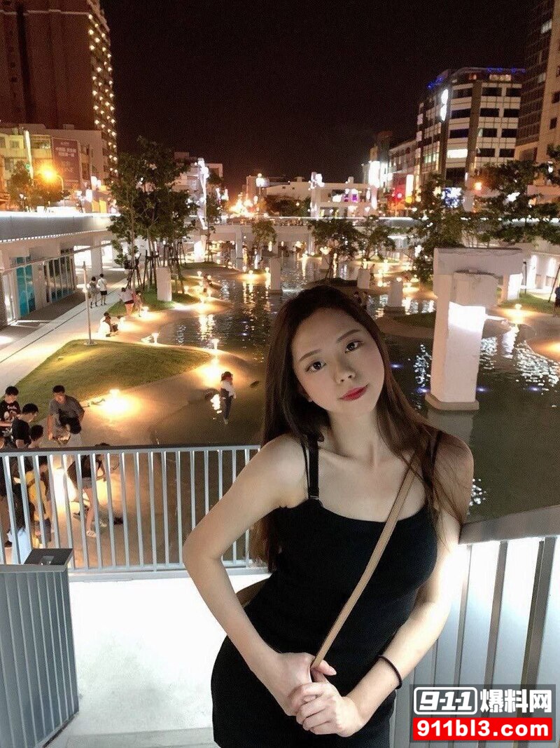 母狗调教深喉 2 母狗调教深喉 2