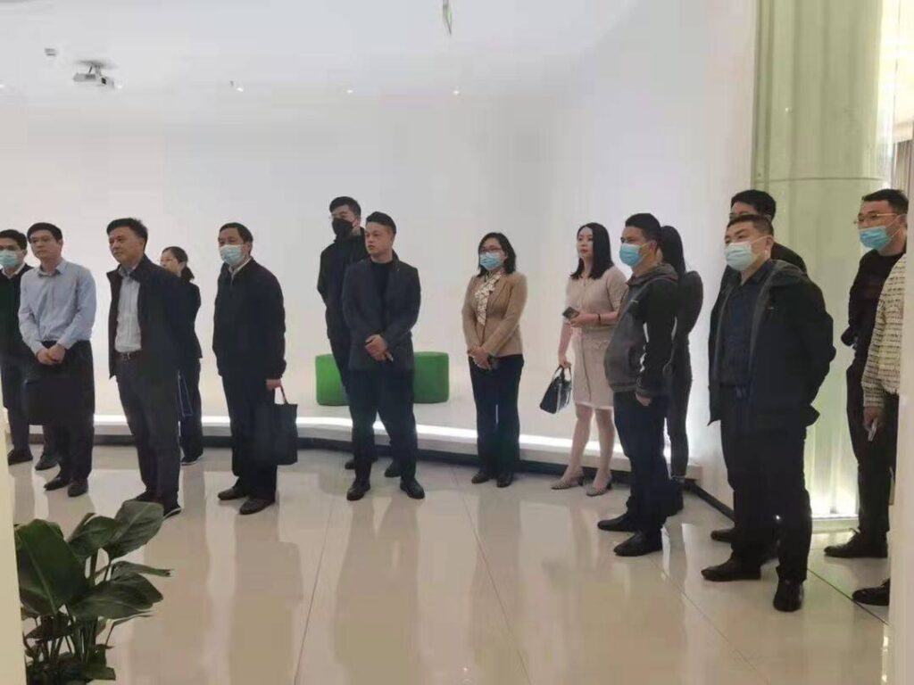 安徽青年企业家协会秘书吴方媛微信群自曝与11人多次发生关系