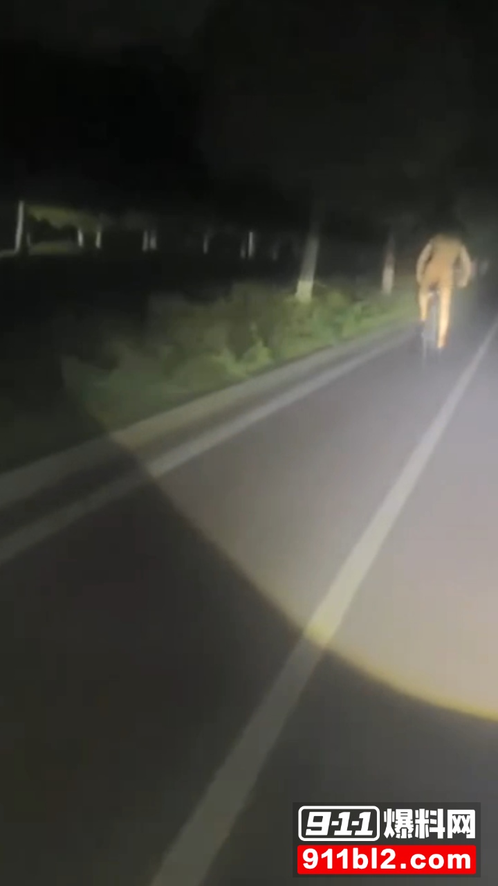 裸男裸奔5 裸男裸奔5