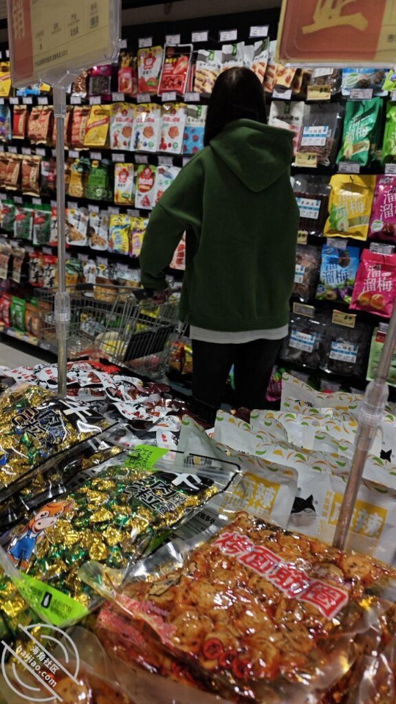 [长篇连载:侄女小玲]有时候我会幻想和小玲一起做-来自海角社区的真实故事经历