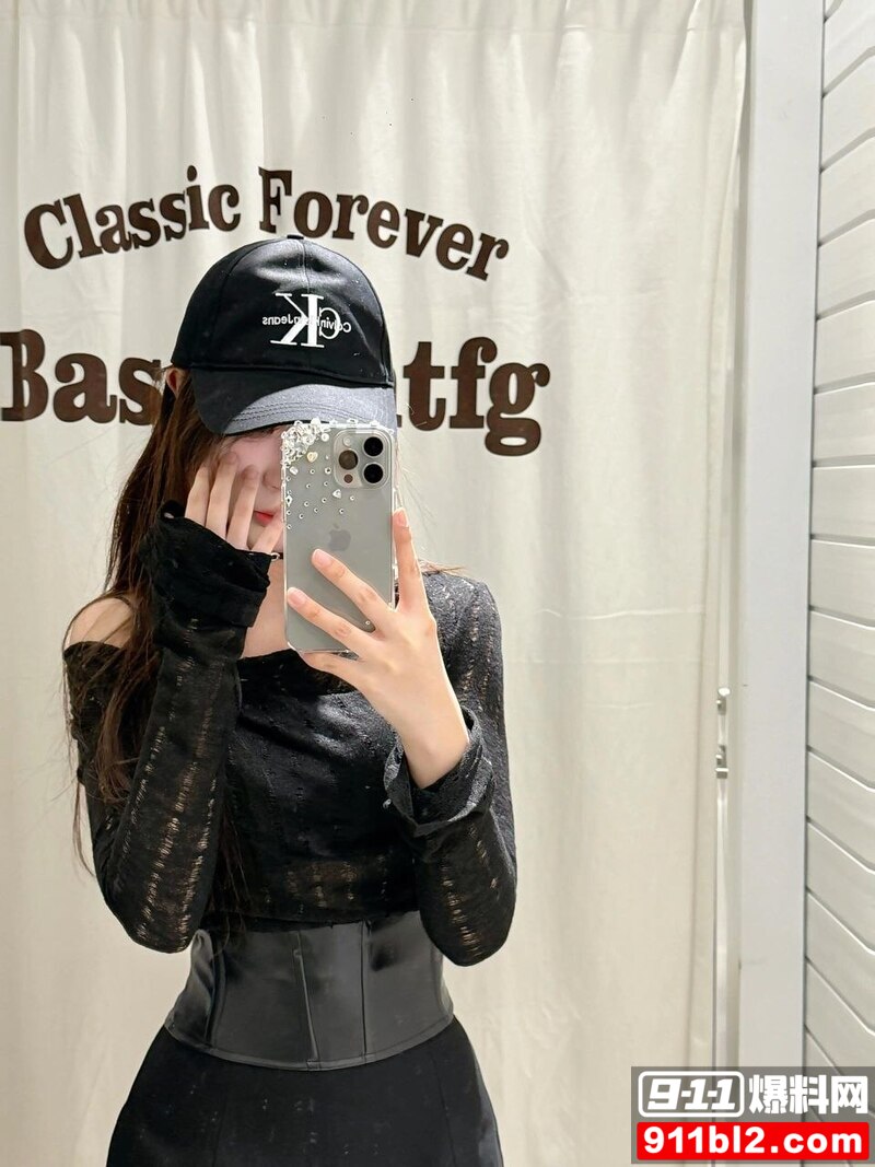 张婧娅开房约炮5 张婧娅开房约炮5