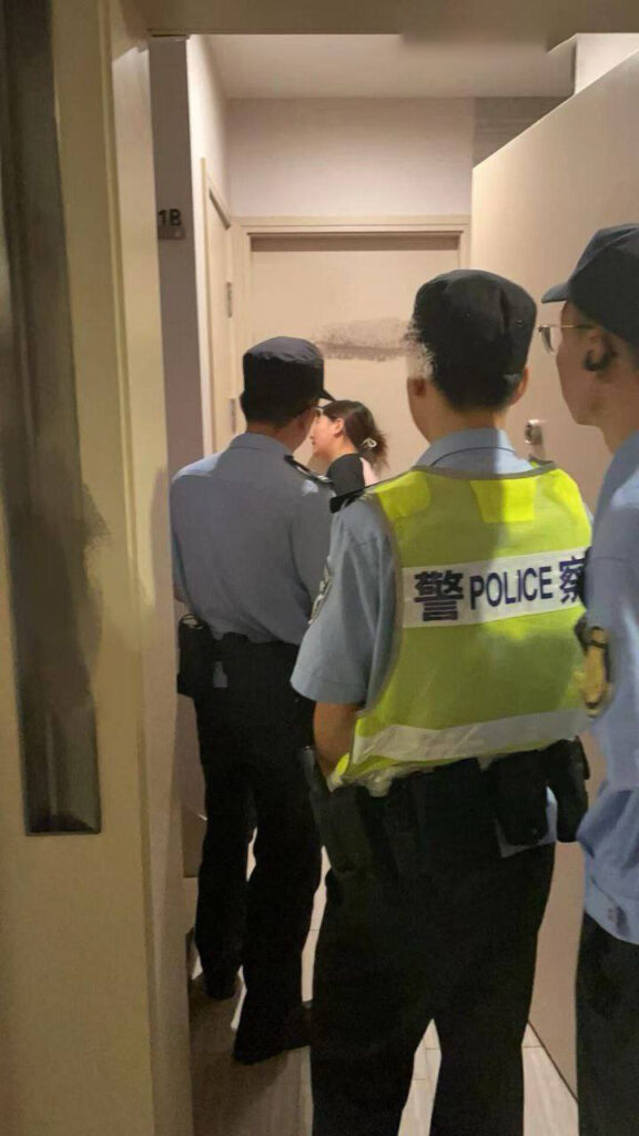 网传三名大学生贷款炒作csgo饰品不料市场价格崩盘跳楼寻短见