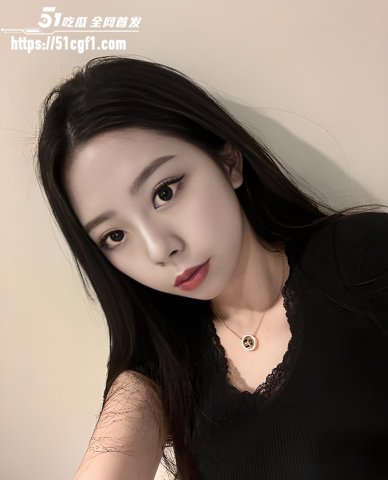 风骚眼镜婊 性爱私拍 1 风骚眼镜婊 性爱私拍 1