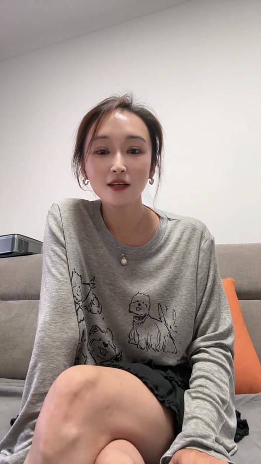 10年闺蜜精准背刺姜堰绯色服装店老板娘可妍直播爆料好闺蜜撬墙角