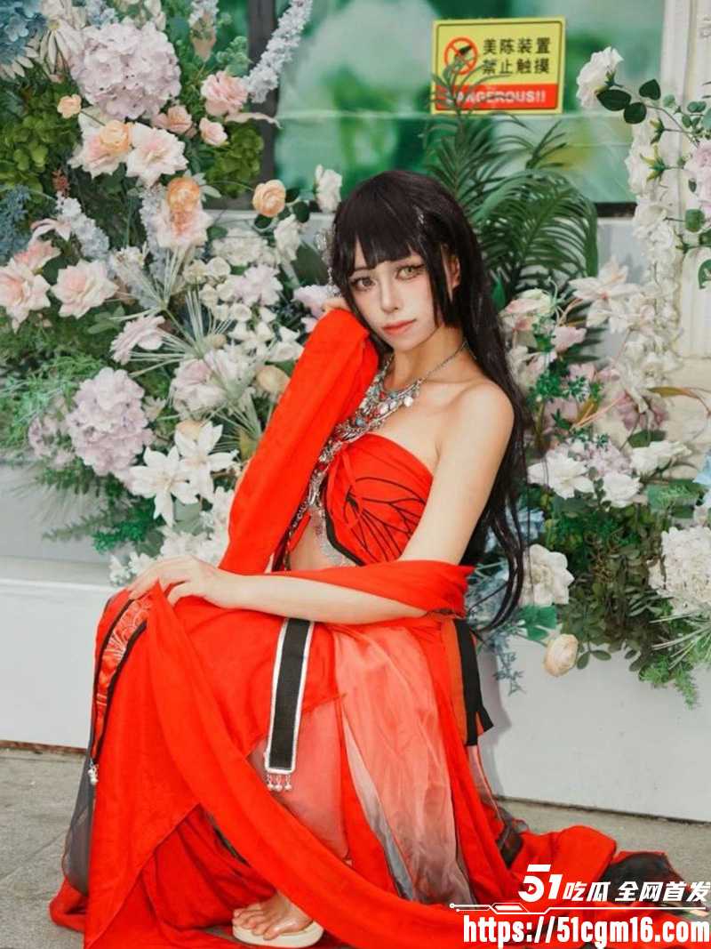 富二代约炮cosplay女神1 富二代约炮cosplay女神1