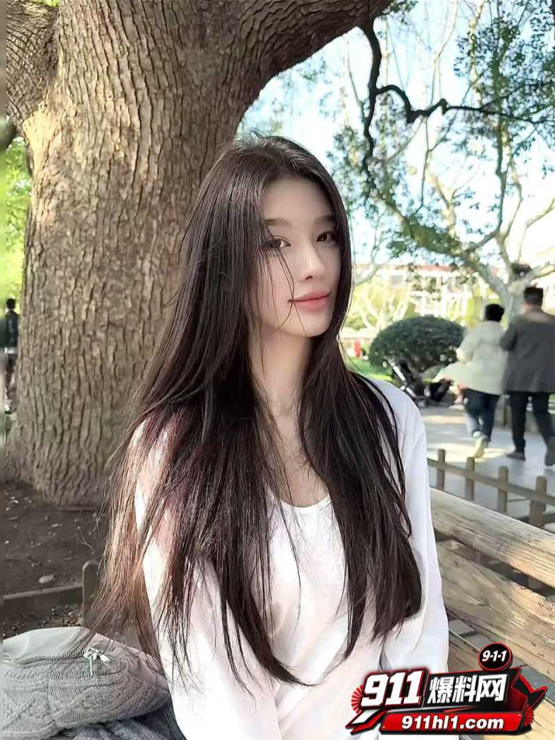 我的枪好长 约炮红色露乳情趣奶妹1