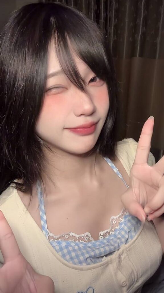 47万粉丝抖音助眠主播江西荨荨子塌房线下1v1收费果聊曝光