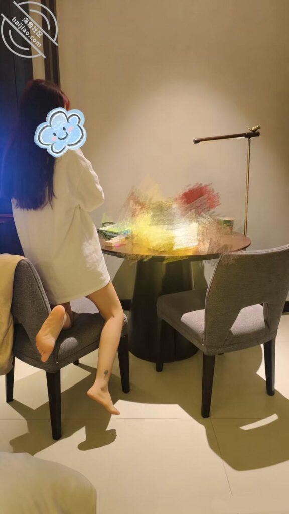 至151章节[长篇连载:亲姐的诱惑]把姐姐哄好后难免要跟姐姐大战三百回合—来自海角社区的真实故事经历
