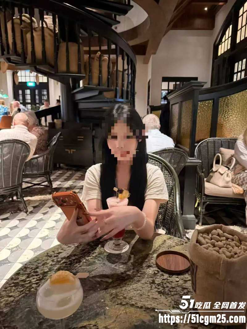 19岁广东妹 小阳 泼水节泰国游 被卖缅甸园区 19岁广东妹 小阳 泼水节泰国游 被卖缅甸园区