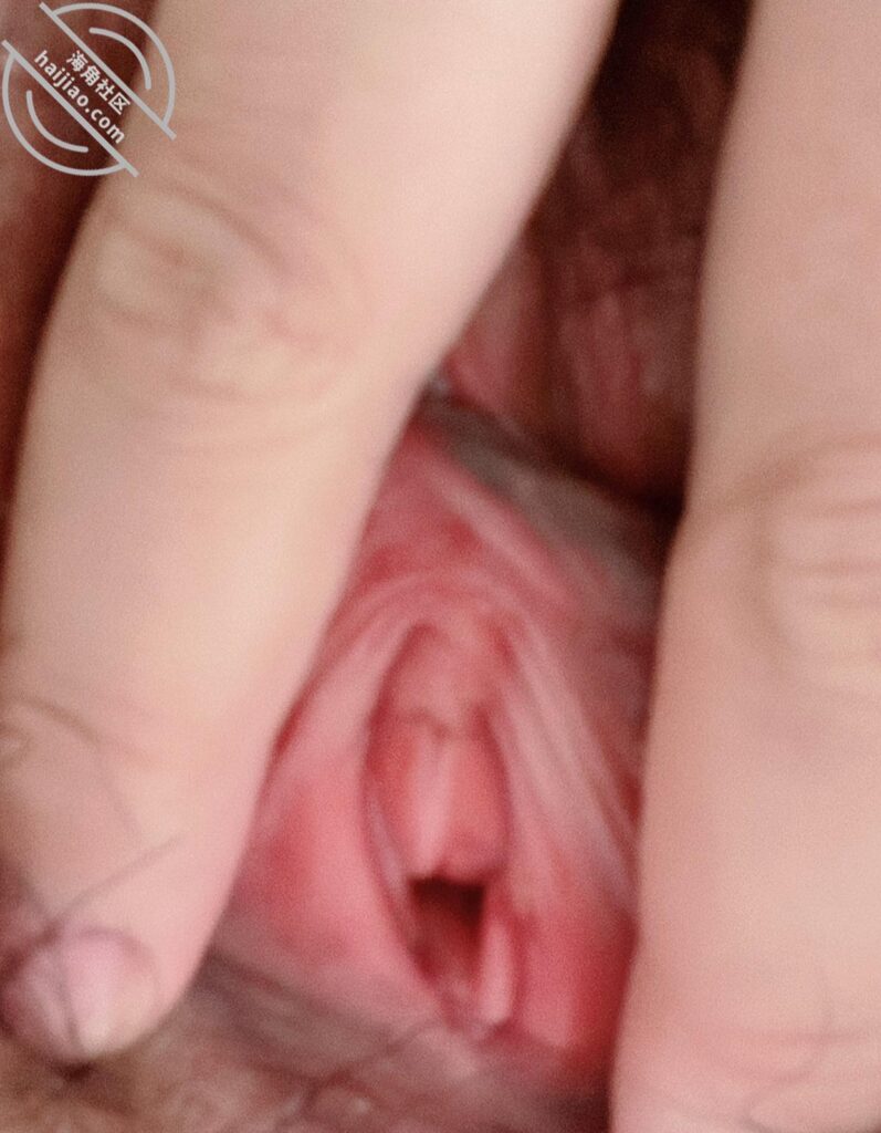 [长篇连载:我的95后丰满小姨子]小姨子95年的那一双巨扔看着就能让人流口水—来自海角社区的真实故事经历