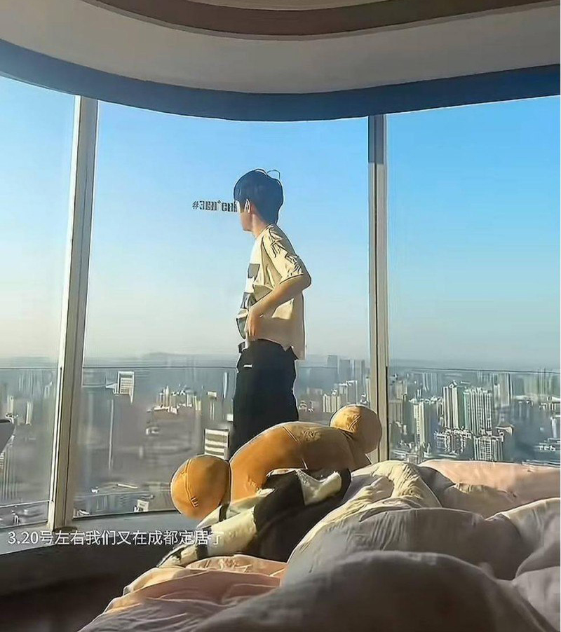 350粉丝抖音纯情网红少涵自曝男友伍六七出轨睡粉