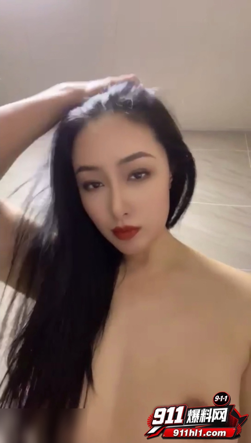高颜值极品大奶少妇 2 高颜值极品大奶少妇 2