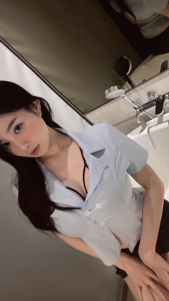39万粉丝抖音网红温温呐擦边御姐被曝私拍不雅视频