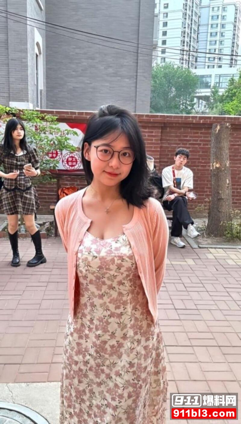 王亚丽直播自慰 2 王亚丽直播自慰 2