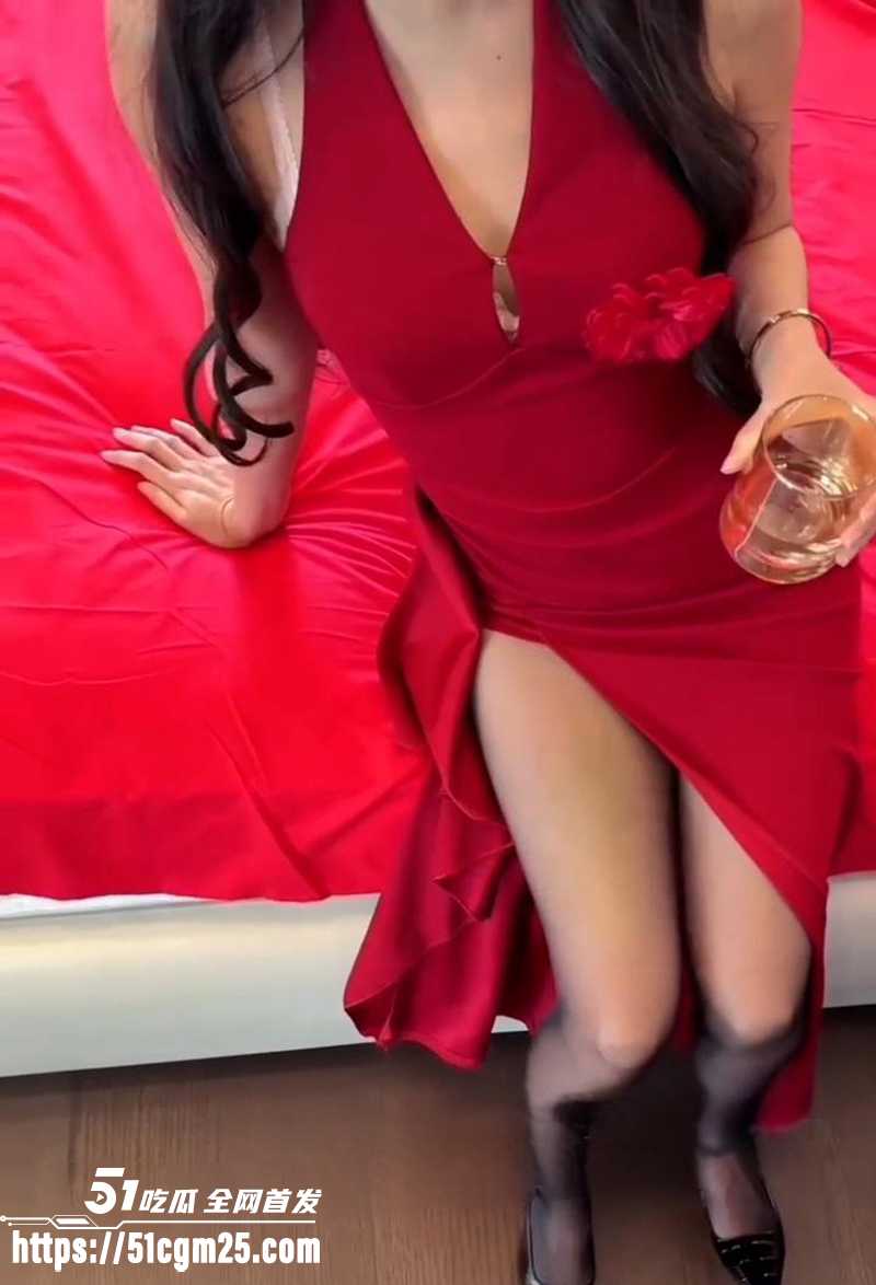 推特肥臀淫妻肉臀果儿乱伦剧情性爱 5 拷贝 推特肥臀淫妻肉臀果儿乱伦剧情性爱 5 拷贝