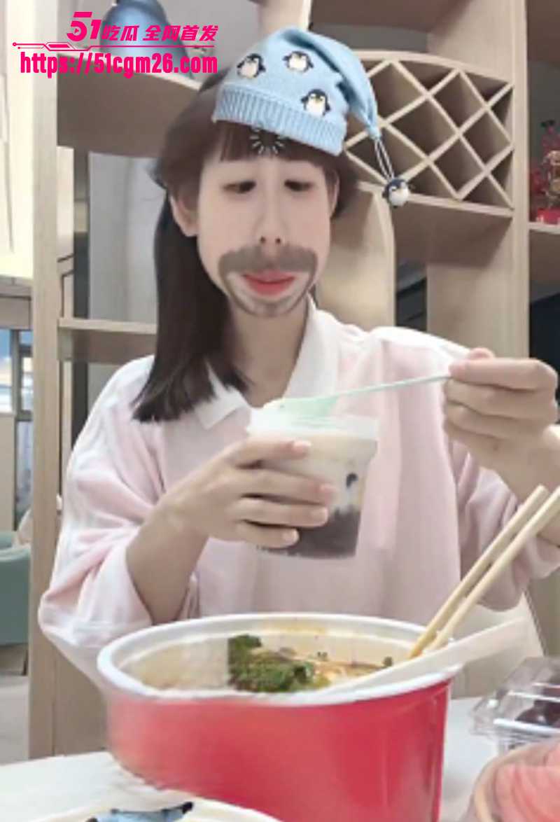 推特极品福利姬铃木奈雪咯咯哒被金主调教视频流出1拷贝 推特极品福利姬铃木奈雪咯咯哒被金主调教视频流出1拷贝