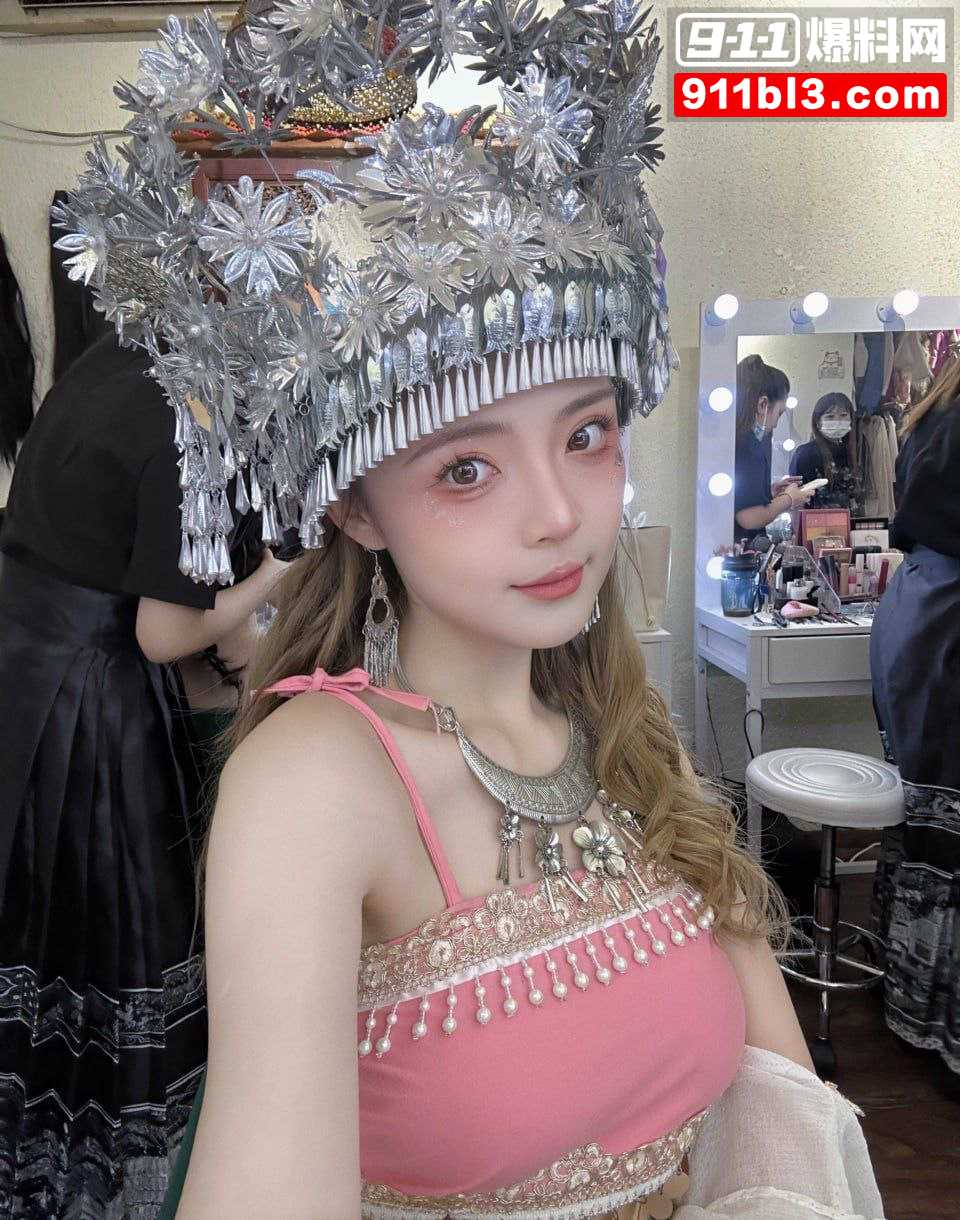 6 6