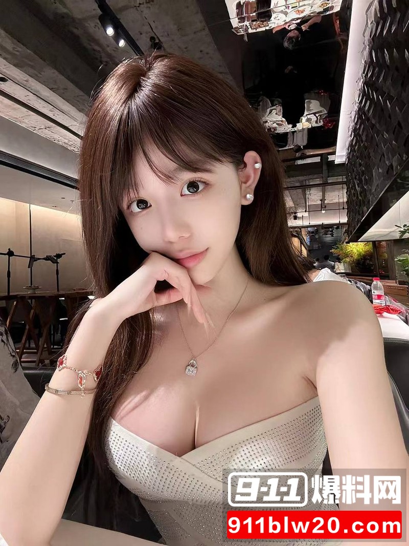 郑州福利姬 眠眠羊杨琳 酒店与金主做爱视频流出 顶美全球可飞 金主无套爆操尺度惊人