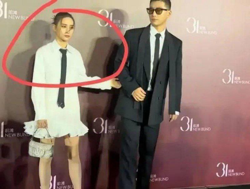软饭硬吃凤凰男演员窦骁背叛赌王千金何超莲与前女友藕断丝连