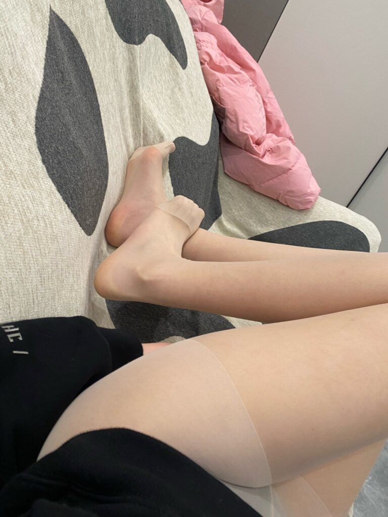 厚黑美学来袭推特微博福利姬桥与乔与峤超性感厚黑丝袜福利视频