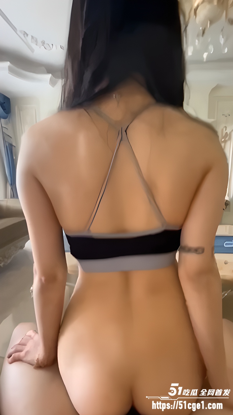 反差名媛 秋米酱 主动献身勾引富二代 10 反差名媛 秋米酱 主动献身勾引富二代 10