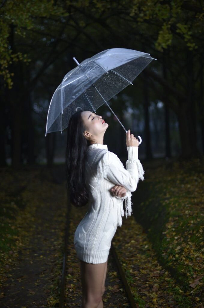 茹神王李丹妮抖音再次翻红三级片一路向西未删减片段流出15分49秒完整版