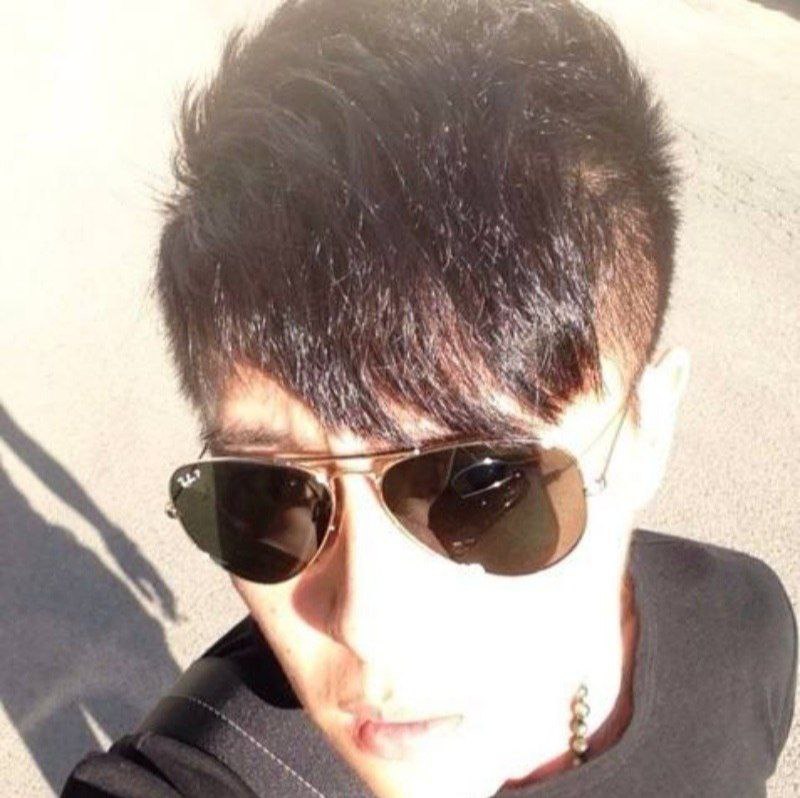 民族流行乐歌手乌兰图雅出轨家暴男包养贝斯手郝梓杰