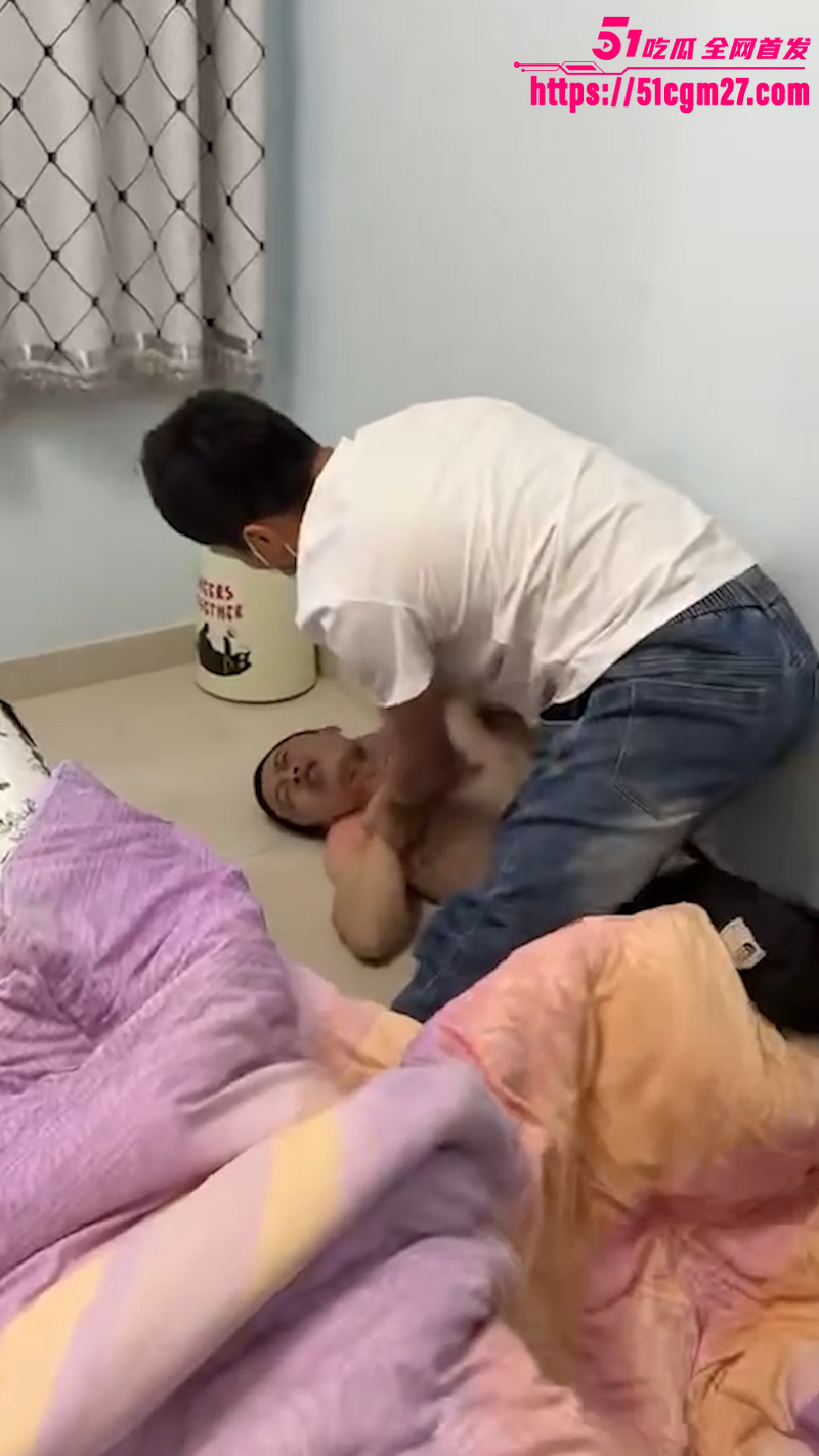 山东德州少妇 李欢欢 婚内偷情被老公捉奸在床 5 山东德州少妇 李欢欢 婚内偷情被老公捉奸在床 5