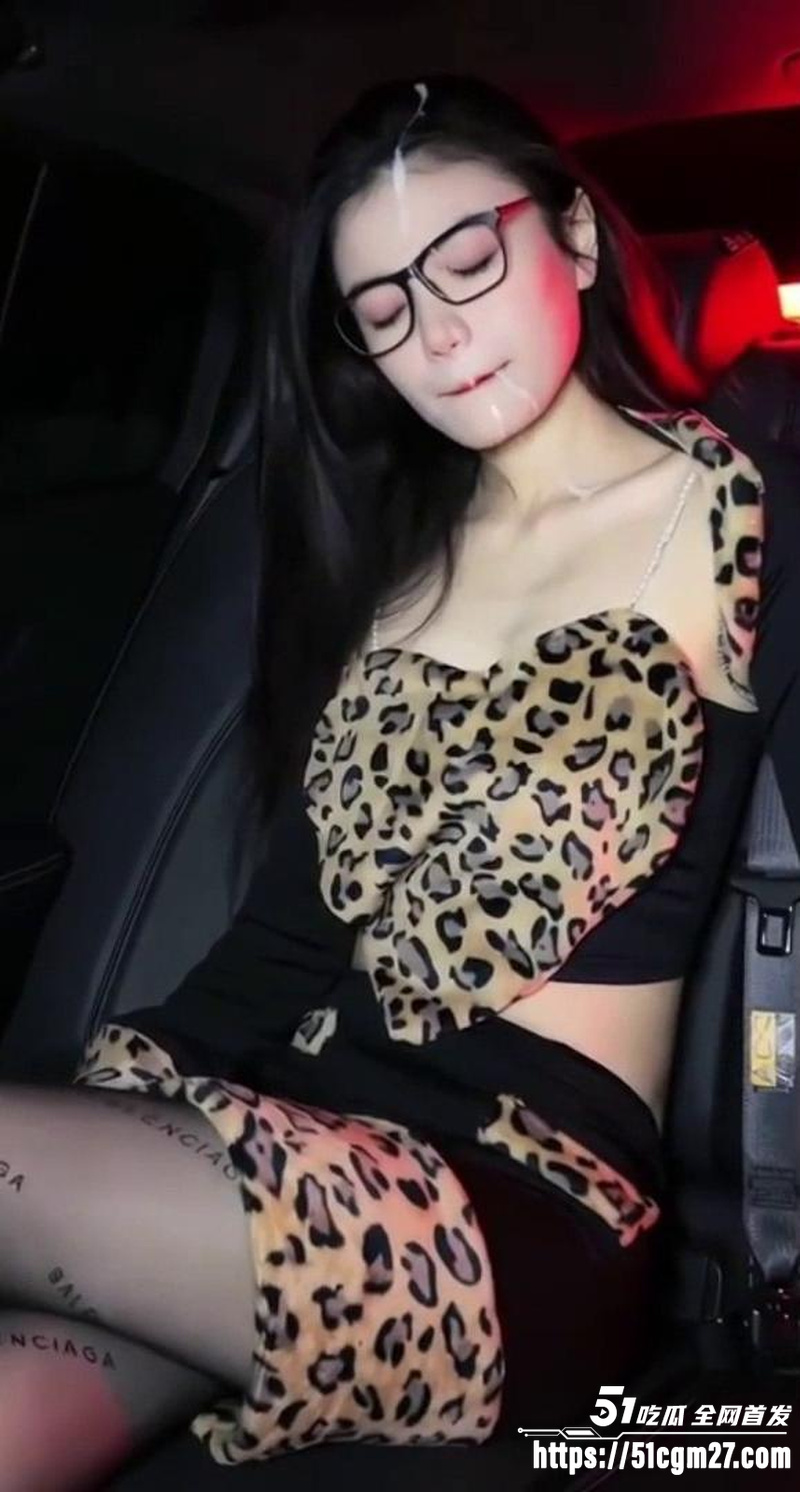 高颜值网红 不想早起的崽崽 AI换脸视频 2 高颜值网红 不想早起的崽崽 AI换脸视频 2