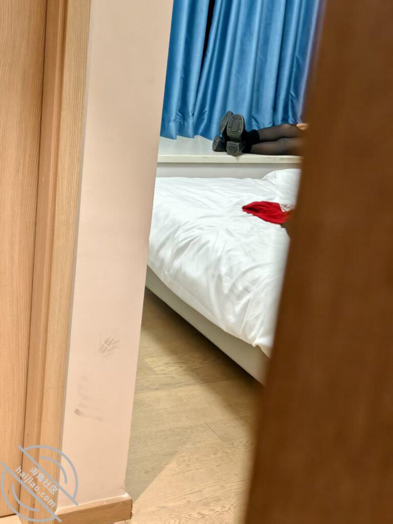[长篇连载:勾人俏妈妈]每天穿得这么风搔头顶已经一片绿-来自海角社区的真实故事经历