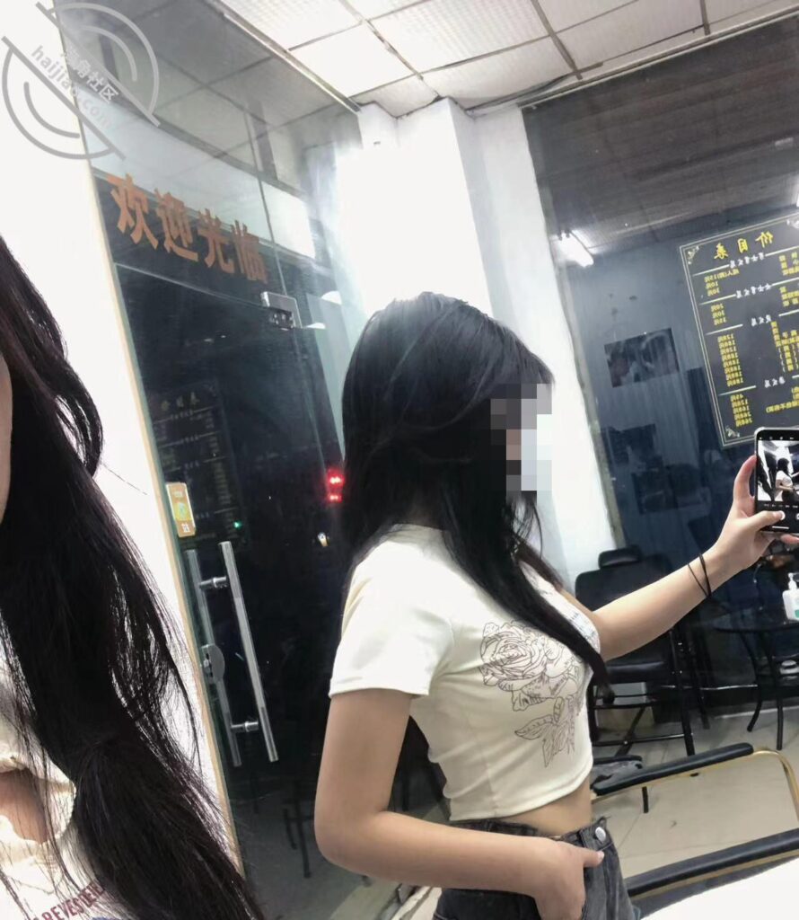 [长篇连载:跟妹妹乱x的美好时光]看着妹妹那发育快的好身材就控制不住我自己-来自海角社区的真实故事经历