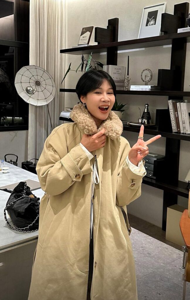 杭州四季青商场杭州二姐现场手撕小三8年员工吸引老公