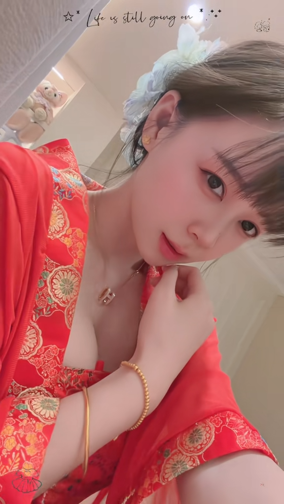78万粉丝抖音网红七七仙女双人联动大尺度视频28分钟完整版流出